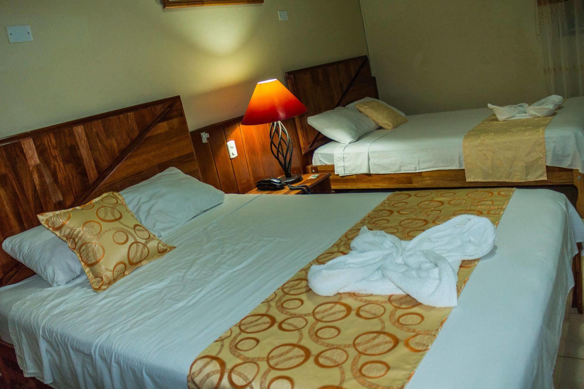 Hotel Golden Star Iquitos Exterior foto